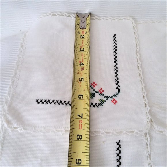 4 VTG Amish Linen Luncheon Napkins Crosstitch Flower Scalloped Edge Handmade - Picture 4 of 6